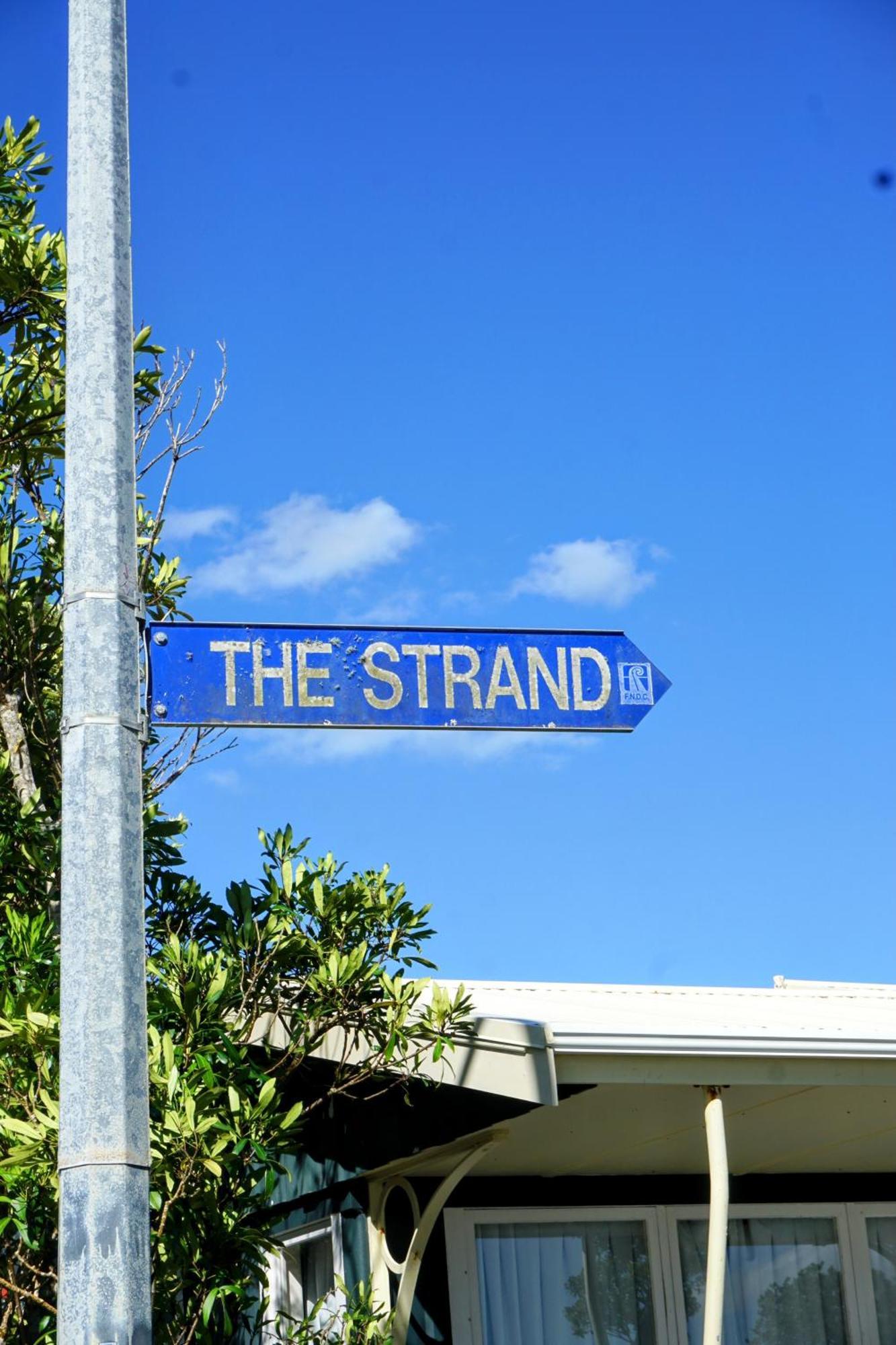 Last On The Strand, Russell - The Boathouse Luaran gambar